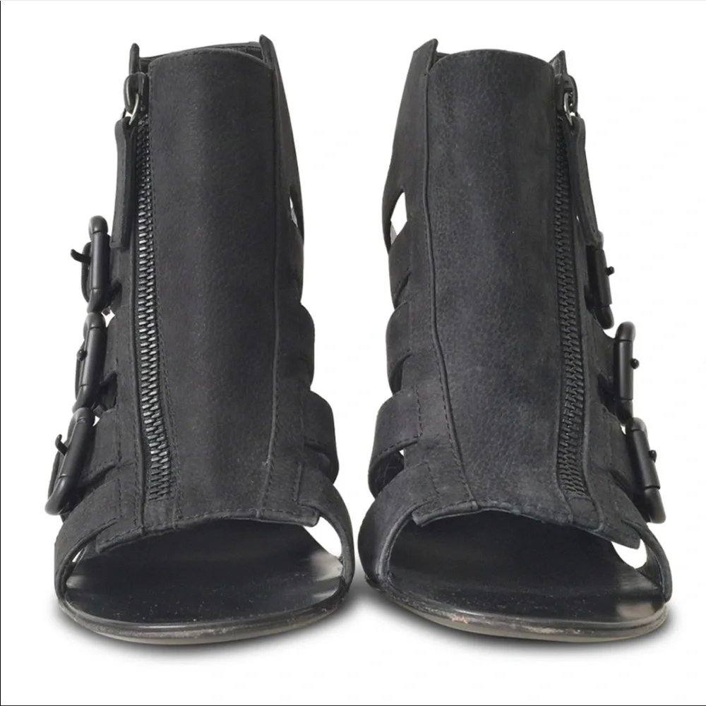 Giuseppe Zanotti Nubuck Cage Open Sandal Size‎ 6.5.
